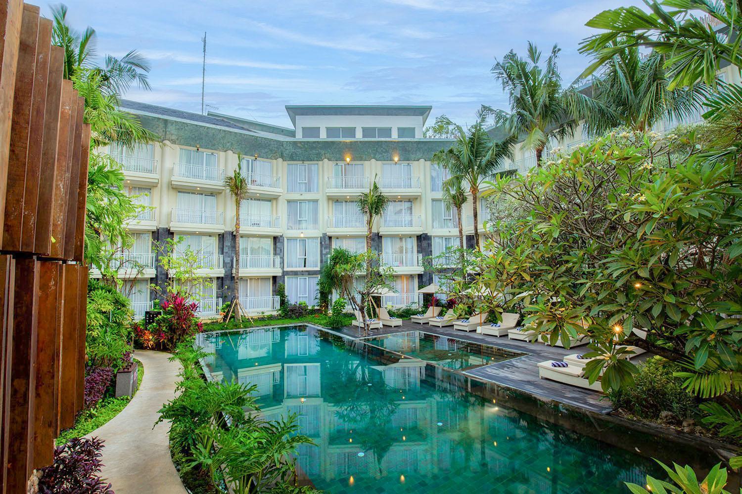 เดอะ 1O1 บาหลี ฟอนตานา เซมินยัก Hotel เลอกีอัน ภายนอก รูปภาพ